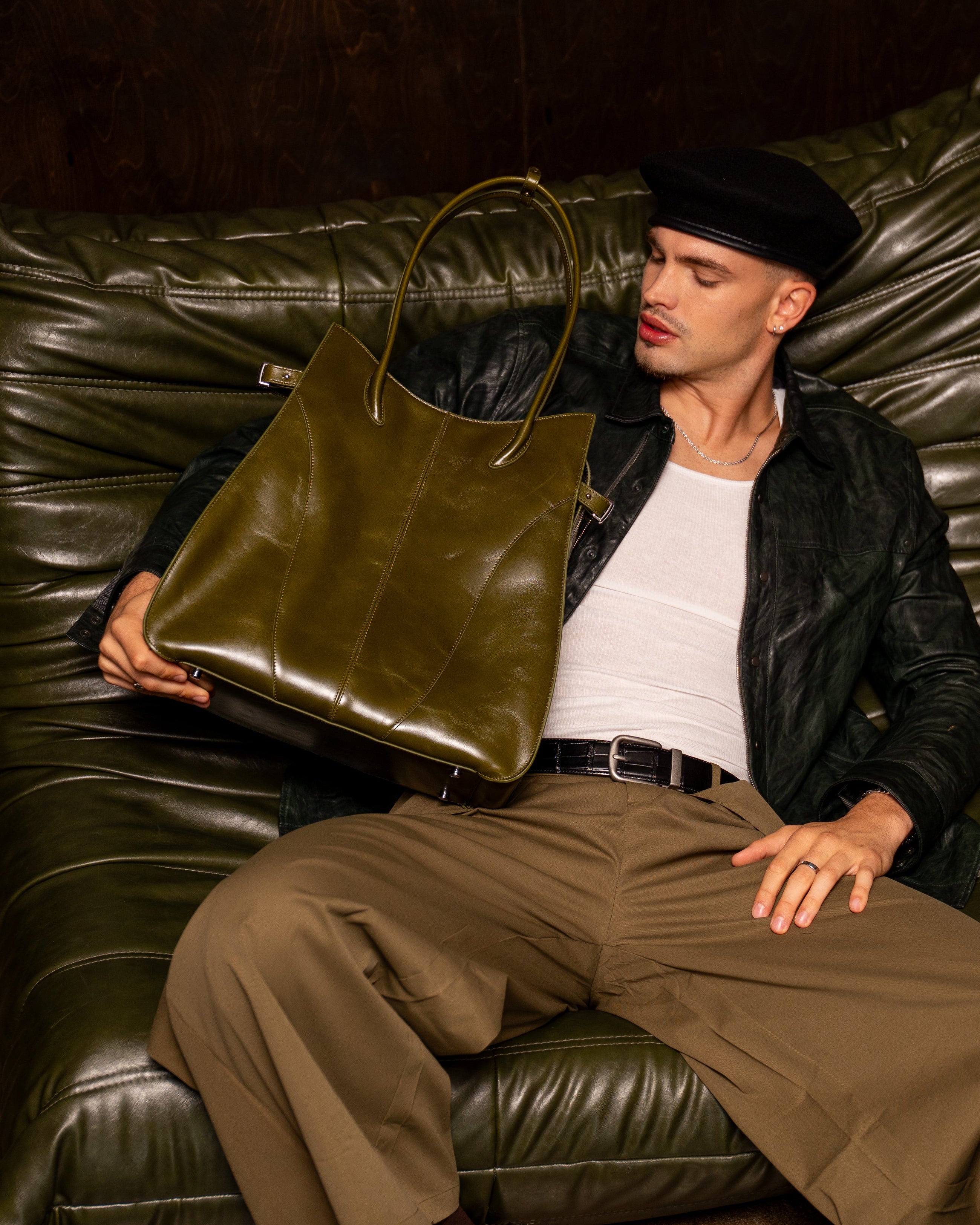 CONTOUR CARRYALL in Oliveto Olive